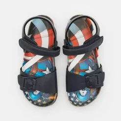 Friboo MARVEL CAPTAIN AMERICA STRAPPY SANDALS UNISEX - Riemensandalette - Dark Blue 11 Friboo MARVEL CAPTAIN AMERICA STRAPPY SANDALS UNISEX - Riemensandalette - Dark Blue -Deutschland Friboo Verkaufs-Shop b046cd78c0434d58a3b89d7fef38823f